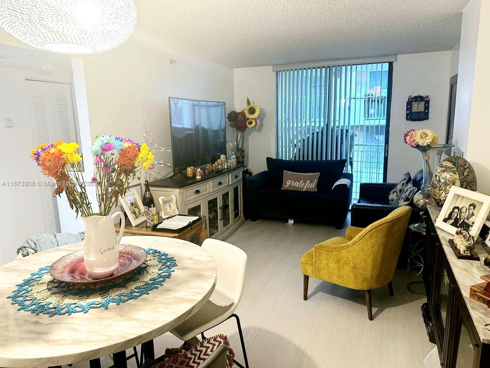 Real estate property located at 546 1st St #407, Miami-Dade, RIOPLAZA CONDOMINIUM SOUT, Miami, FL