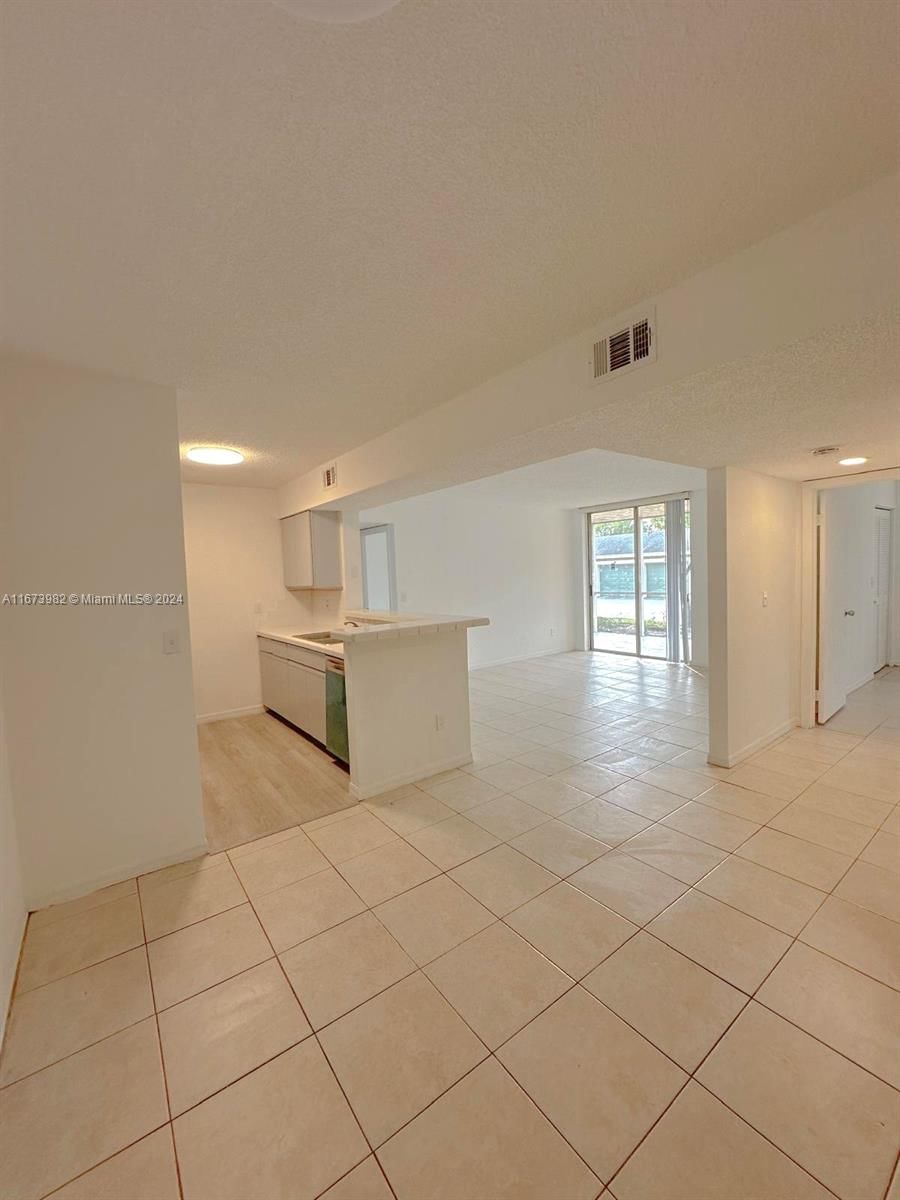 Real estate property located at 4045 Mcnab Rd #106G, Broward, WINDWARD LAKES CONDO, Pompano Beach, FL