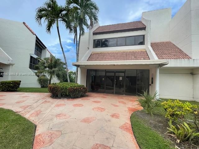 Real estate property located at , Broward, BUILDING FOUR OF RACQUET, Weston, FL