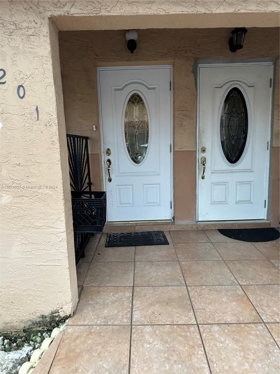 Real estate property located at 7795 29th Way #201, Miami-Dade, EL PRADO XI CONDO, Hialeah, FL