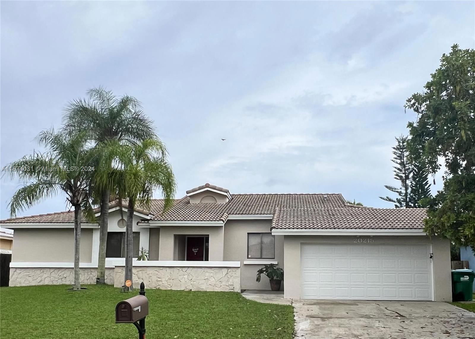 Real estate property located at 20215 79th Ct, Miami-Dade, SAGA BAY SEC 1 PT 7, Cutler Bay, FL