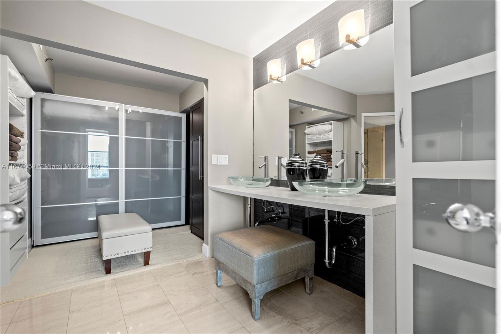 Real estate property located at 3600 Mystic Pointe Dr #1606, Miami-dade, Mystic Pointe Condo No On, Aventura, FL