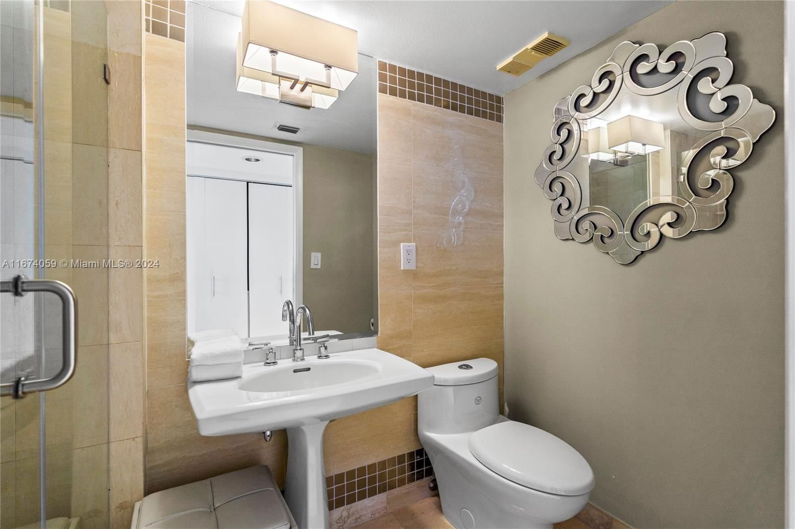 Real estate property located at 3600 Mystic Pointe Dr #1606, Miami-dade, Mystic Pointe Condo No On, Aventura, FL