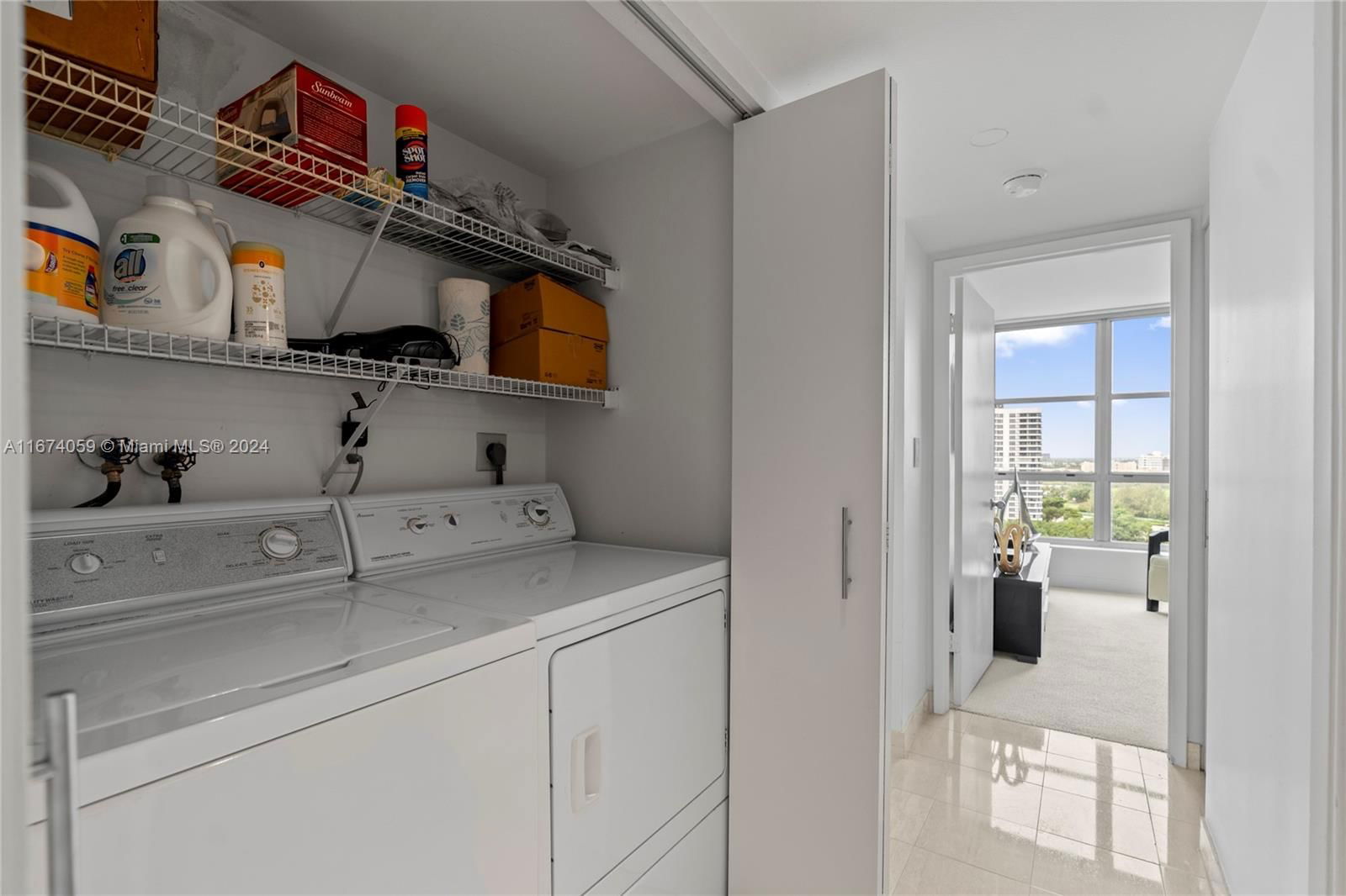 Real estate property located at 3600 Mystic Pointe Dr #1606, Miami-dade, Mystic Pointe Condo No On, Aventura, FL