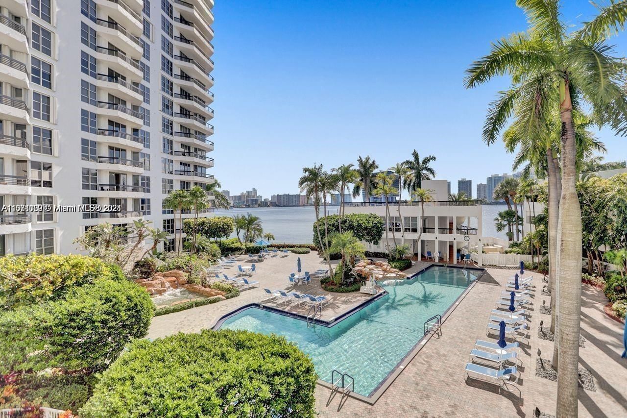 Real estate property located at 3600 Mystic Pointe Dr #1606, Miami-dade, Mystic Pointe Condo No On, Aventura, FL