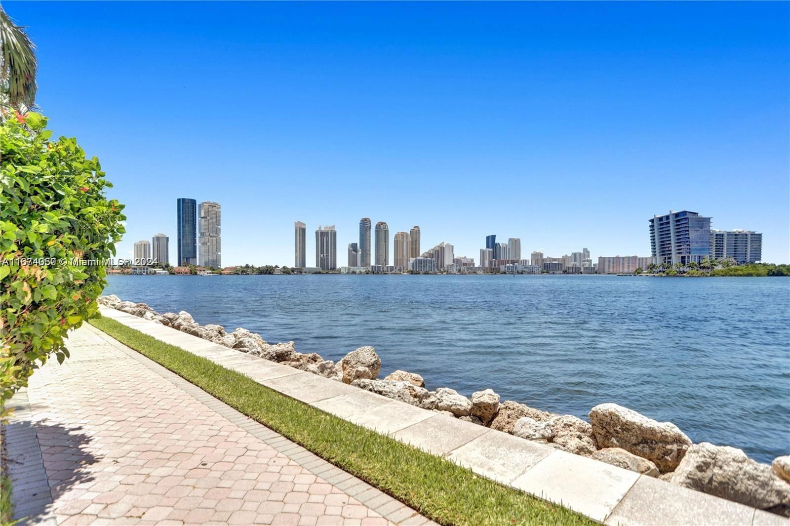 Real estate property located at 3600 Mystic Pointe Dr #1606, Miami-dade, Mystic Pointe Condo No On, Aventura, FL