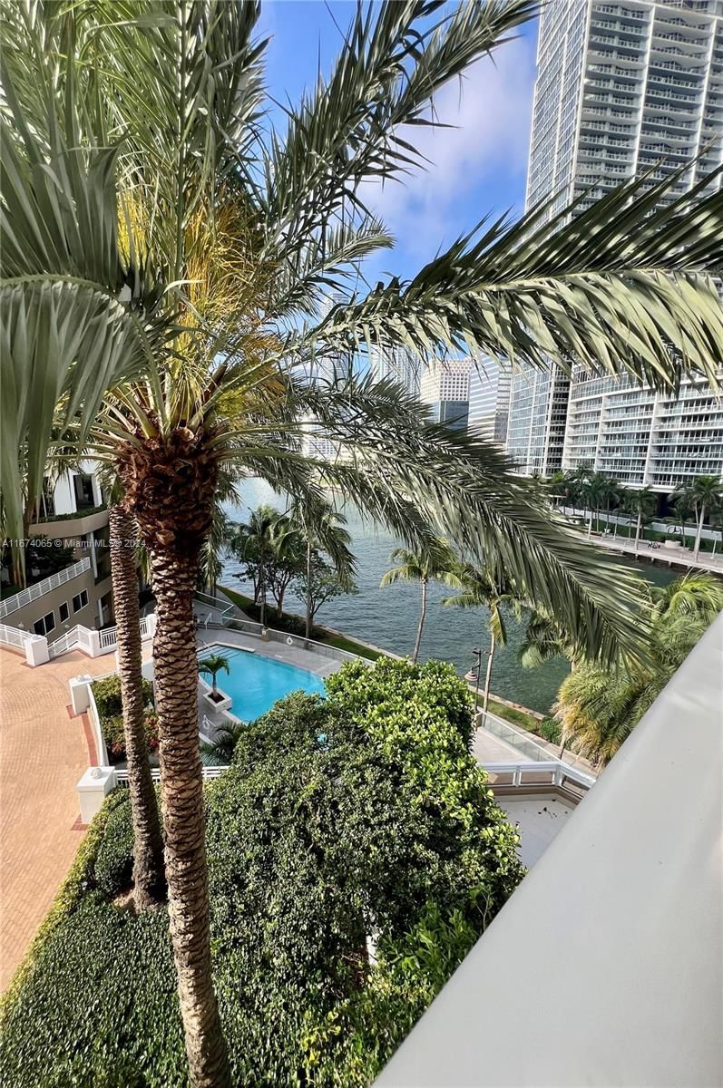 Real estate property located at 901 Brickell Key Blvd #603, Miami-Dade, CARBONELL CONDO, Miami, FL