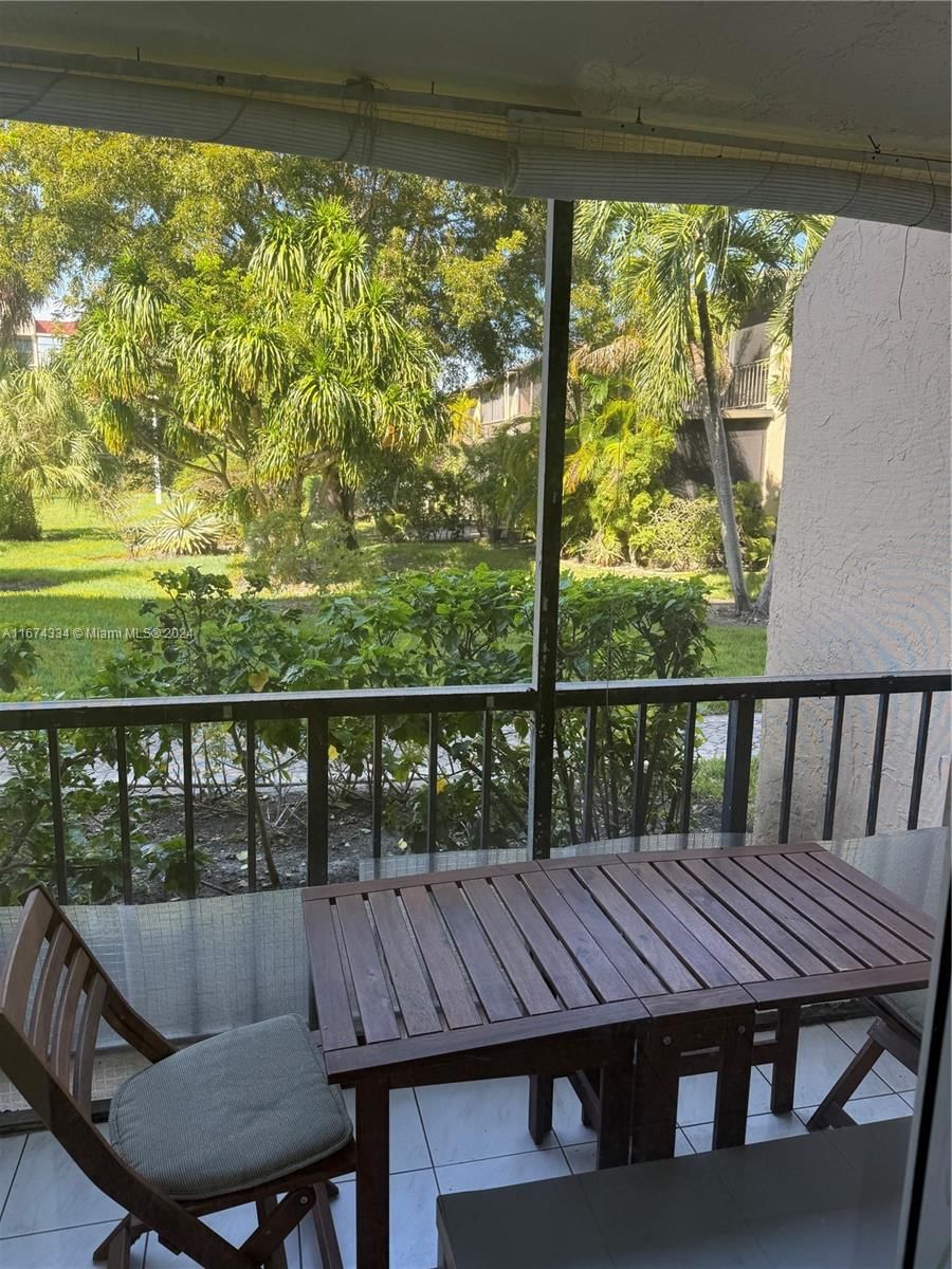 Real estate property located at 2101 Atlantic shore bay #117, Broward, DESOTO PARK NORTH CONDO, Hallandale Beach, FL