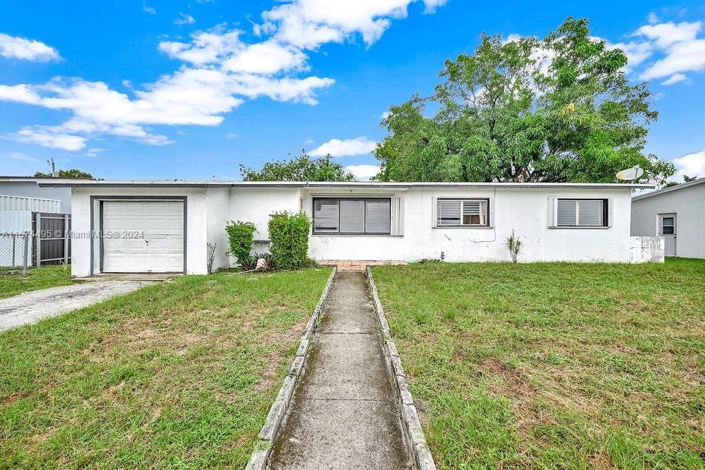 Real estate property located at 3781 192nd St, Miami-Dade, CAROL CITY 2ND ADDN, Miami Gardens, FL