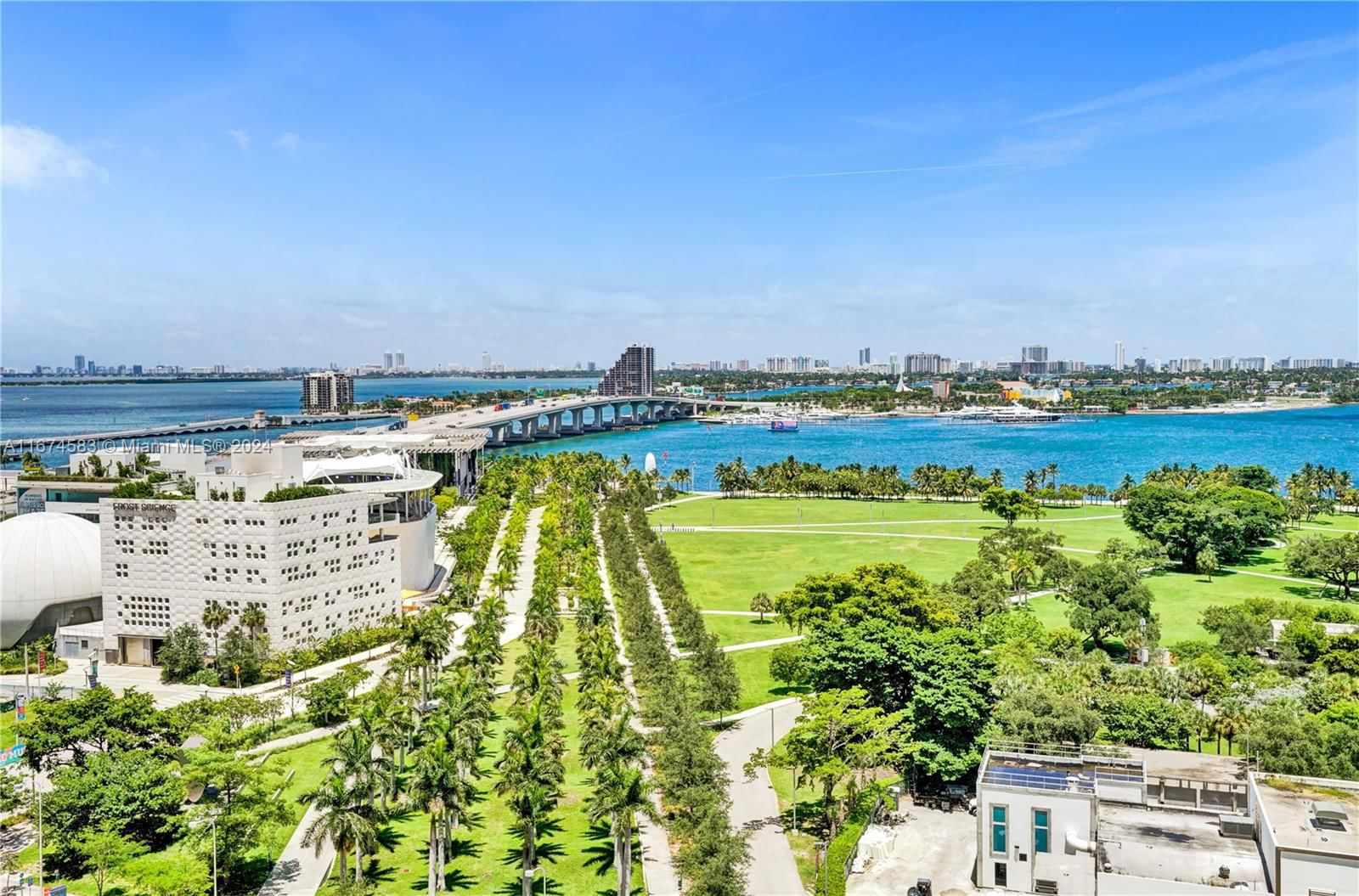 Real estate property located at 900 Biscayne Blvd #1808, Miami-Dade, 900 BISCAYNE BAY CONDO, Miami, FL