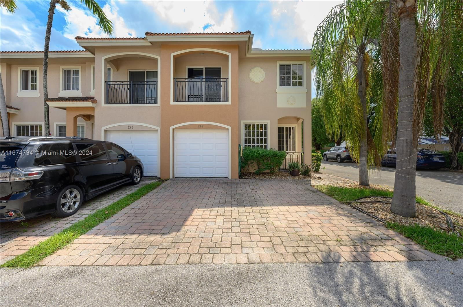 Real estate property located at 242 2nd Ave, Broward, TOWN OF HALLANDALE B-13, Hallandale Beach, FL