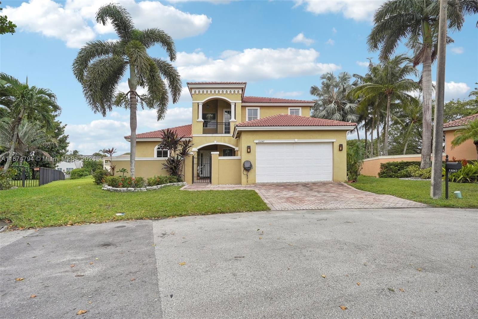 Real estate property located at 13247 26th St, Broward, POD 7 AT MONARCH LAKES, Miramar, FL