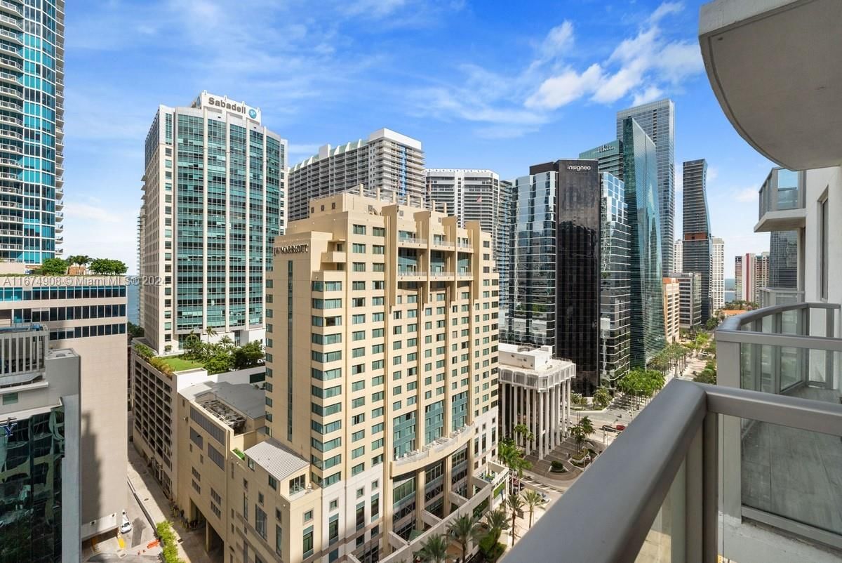 Real estate property located at 1060 Brickell Ave #1803, Miami-Dade, 1060 BRICKELL CONDO, Miami, FL