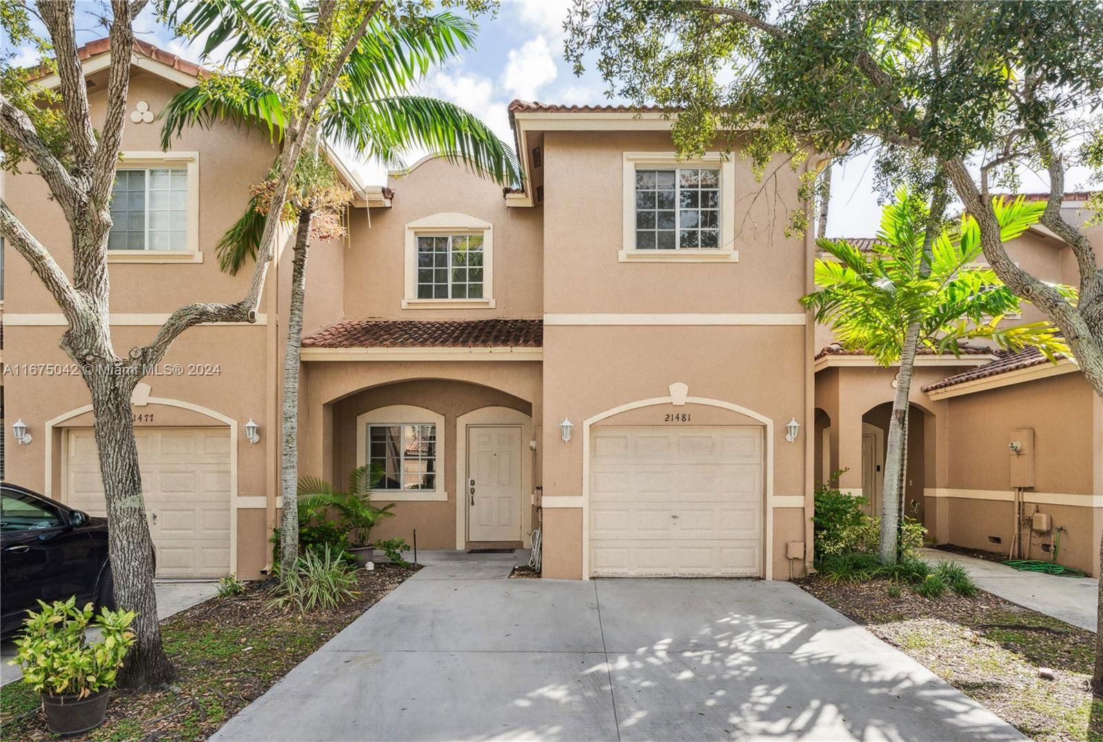 Real estate property located at 21481 85th Ave, Miami-Dade, SANTA BARBARA 1ST ADDN, Cutler Bay, FL