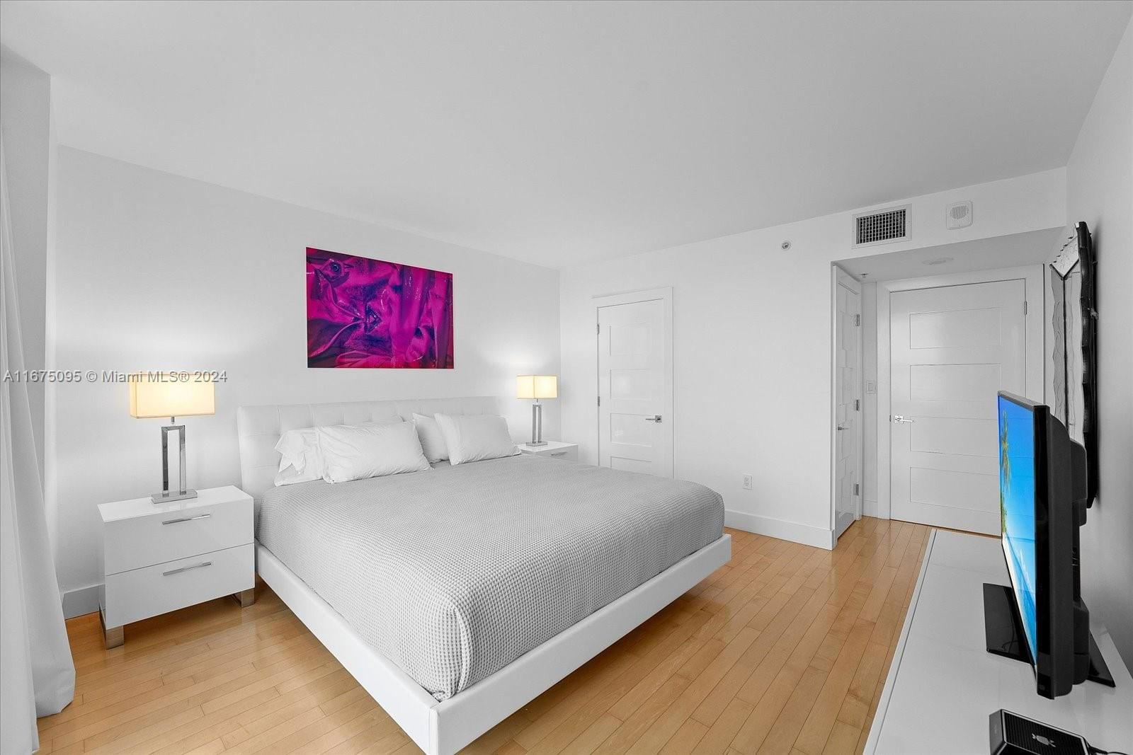 Real estate property located at 90 Alton Rd #2206, Miami-dade, Yacht Club At Portofino C, Miami Beach, FL