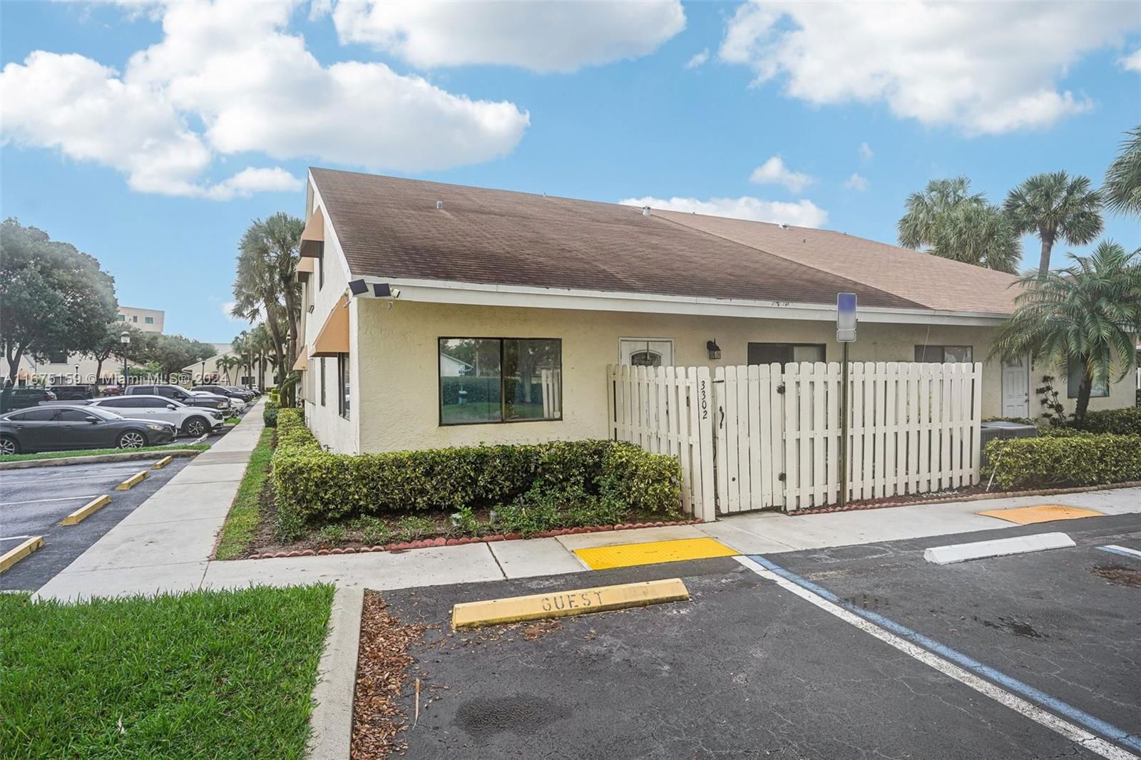 Real estate property located at 3302 103rd Ave, Broward, COUNTRYSIDE AT WELLEBY, Sunrise, FL