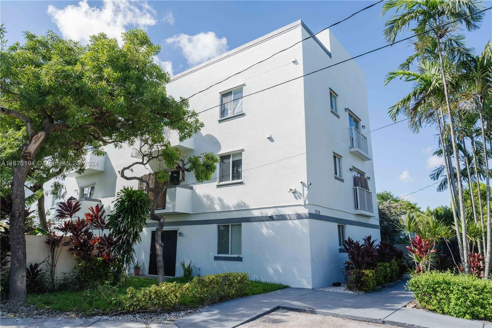 Real estate property located at 7516 1st Ave, Miami-Dade, LE TERRACE CONDO, Miami, FL