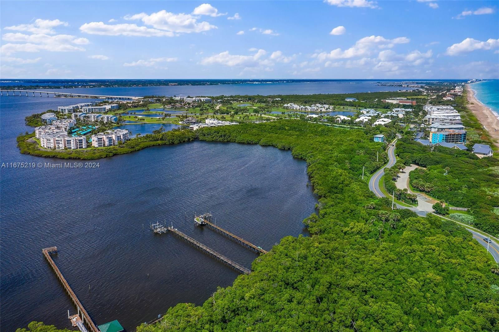 Real estate property located at 5700 Island Cove WY #4302, Martin, BAYVIEW AT INDIAN RIVER, Hutchinson Island, FL