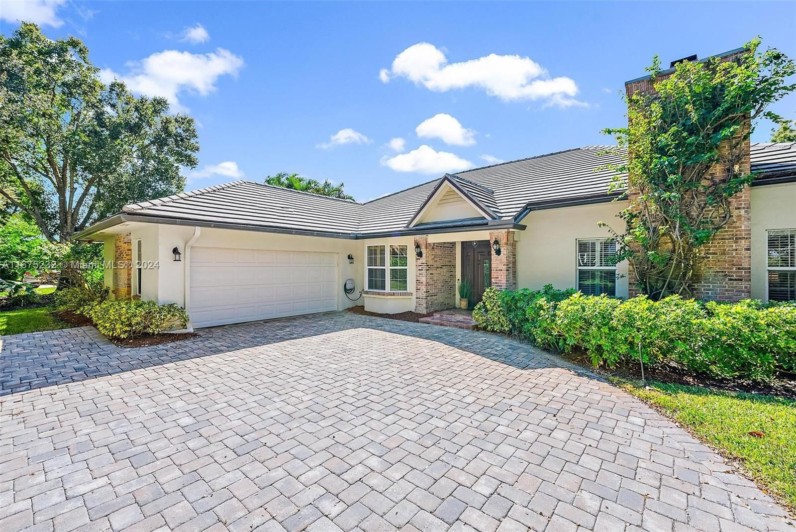 Real estate property located at 18433 Heritage, Martin, HERITAGE OAKS, Tequesta, FL