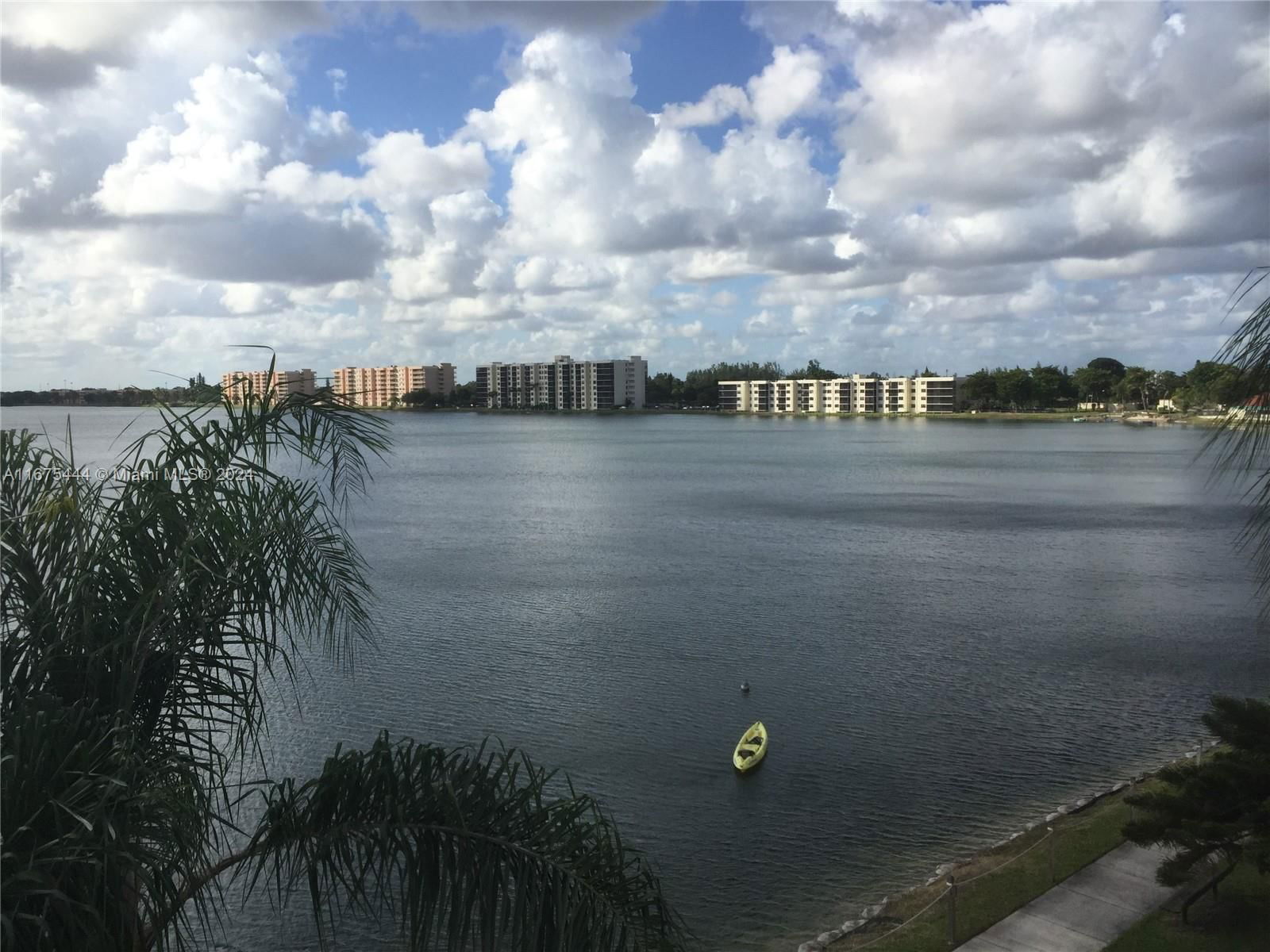 Real estate property located at 110 Lake Emerald Dr #403, Broward, LAKE EMERALD CONDOMINIUM, Oakland Park, FL