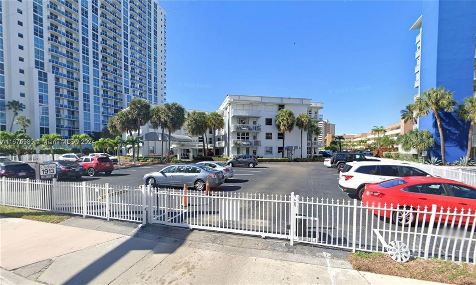 Real estate property located at 1913 Ocean Dr #423, Broward, CHELSEA BAYVIEW CONDO, Hallandale Beach, FL