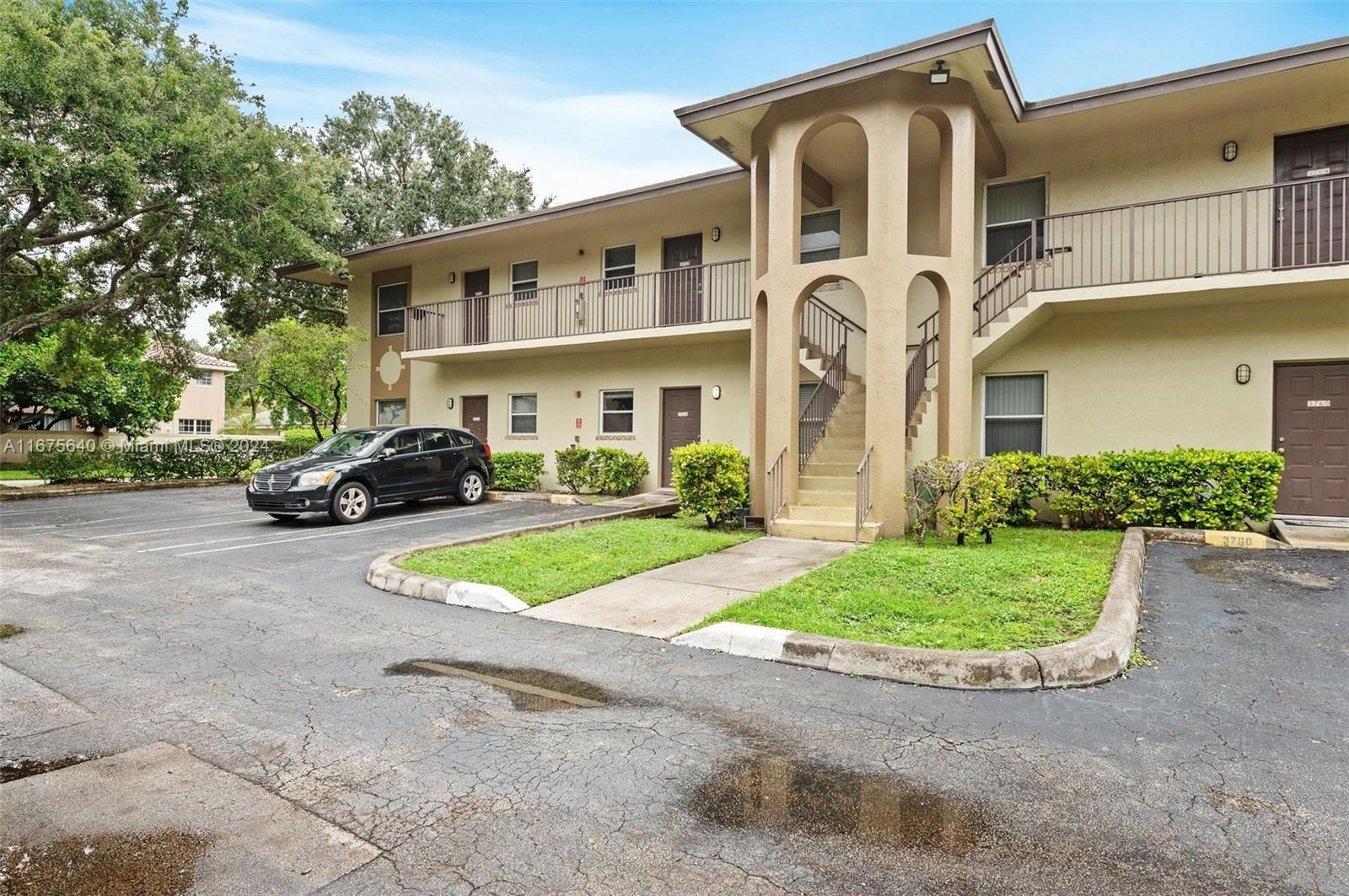 Real estate property located at 3776 91st Ln #3776, Broward, GARDENS OF SUNRISE CONDO, Sunrise, FL