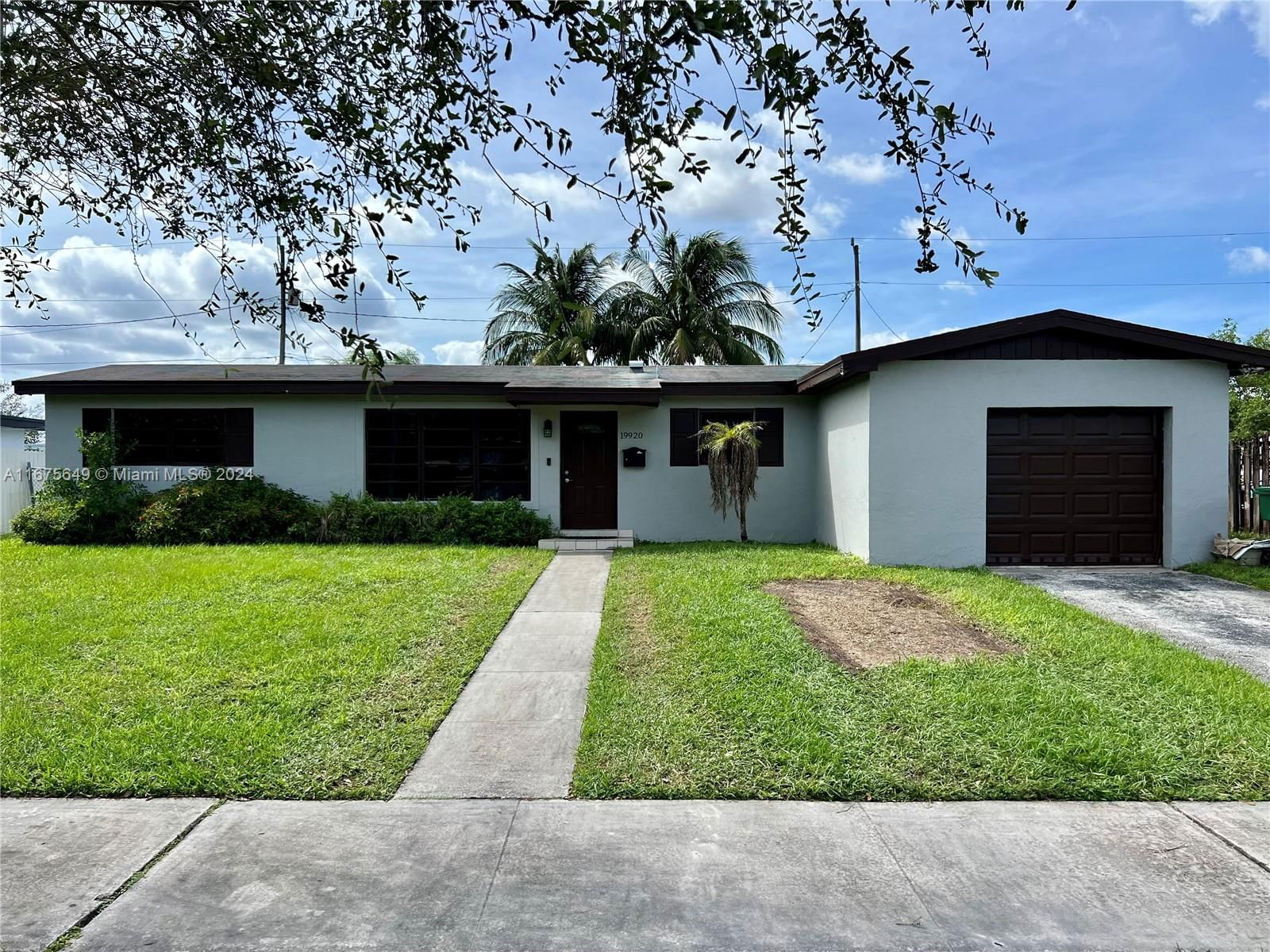 Real estate property located at 19920 Holiday Rd, Miami-Dade, PINE TREE MANOR SEC 2, Cutler Bay, FL