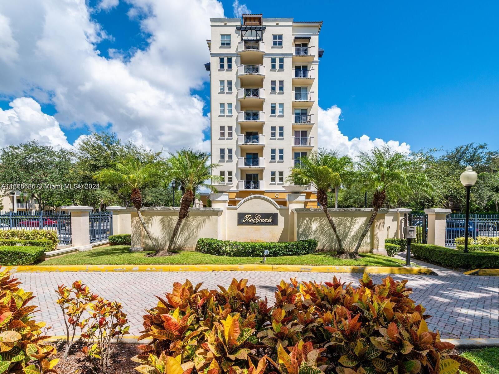 Real estate property located at 9021 94th St #206, Miami-Dade, THE GRANDE CONDO, Miami, FL