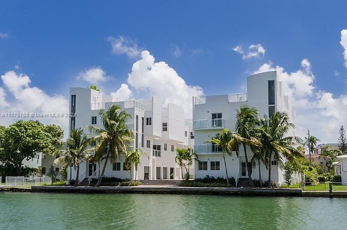 Real estate property located at 1975 Calais Dr, Miami-Dade, NORMANDY WATERWAY SUB, Miami Beach, FL