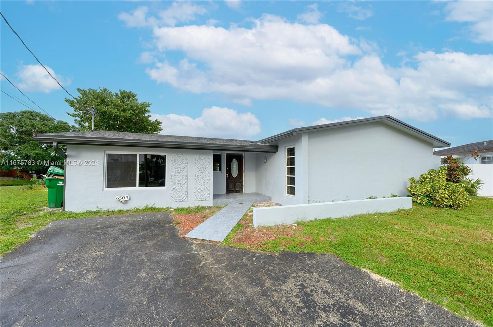 Real estate property located at 6509 Dahlia Dr, Broward, MIRAMAR ISLES SEC 3, Miramar, FL