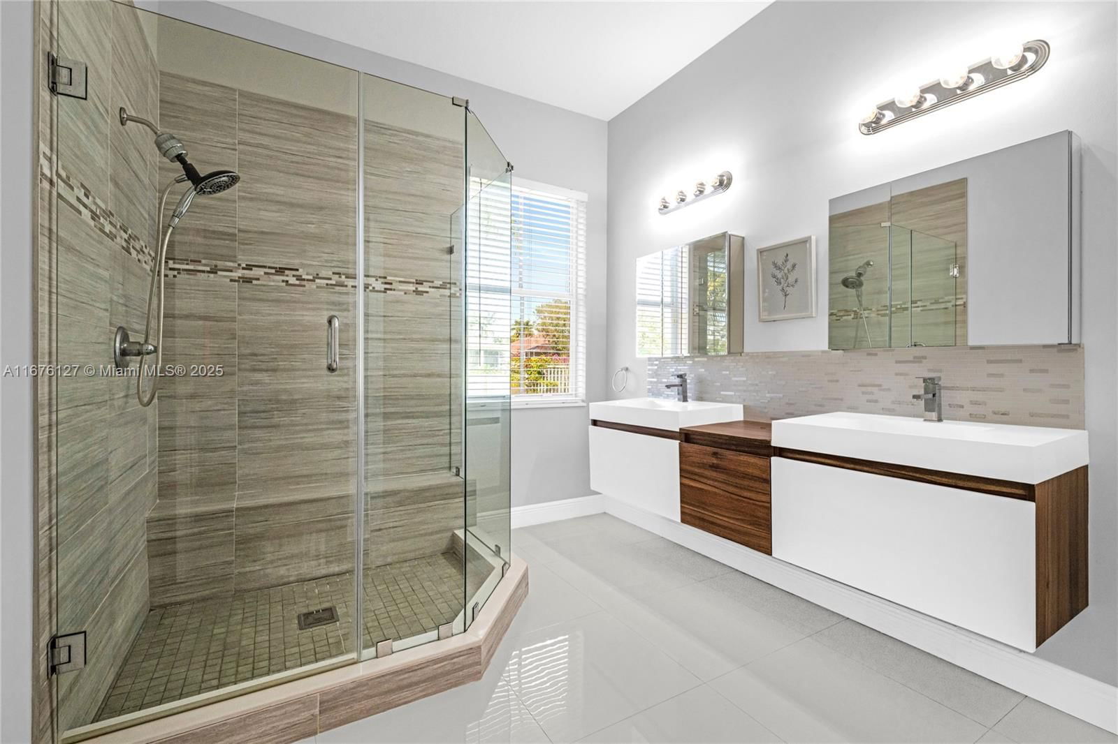 Real estate property located at 1068 Lavender Cir, Broward, Sector 2-parcels 17 18 19, Weston, FL