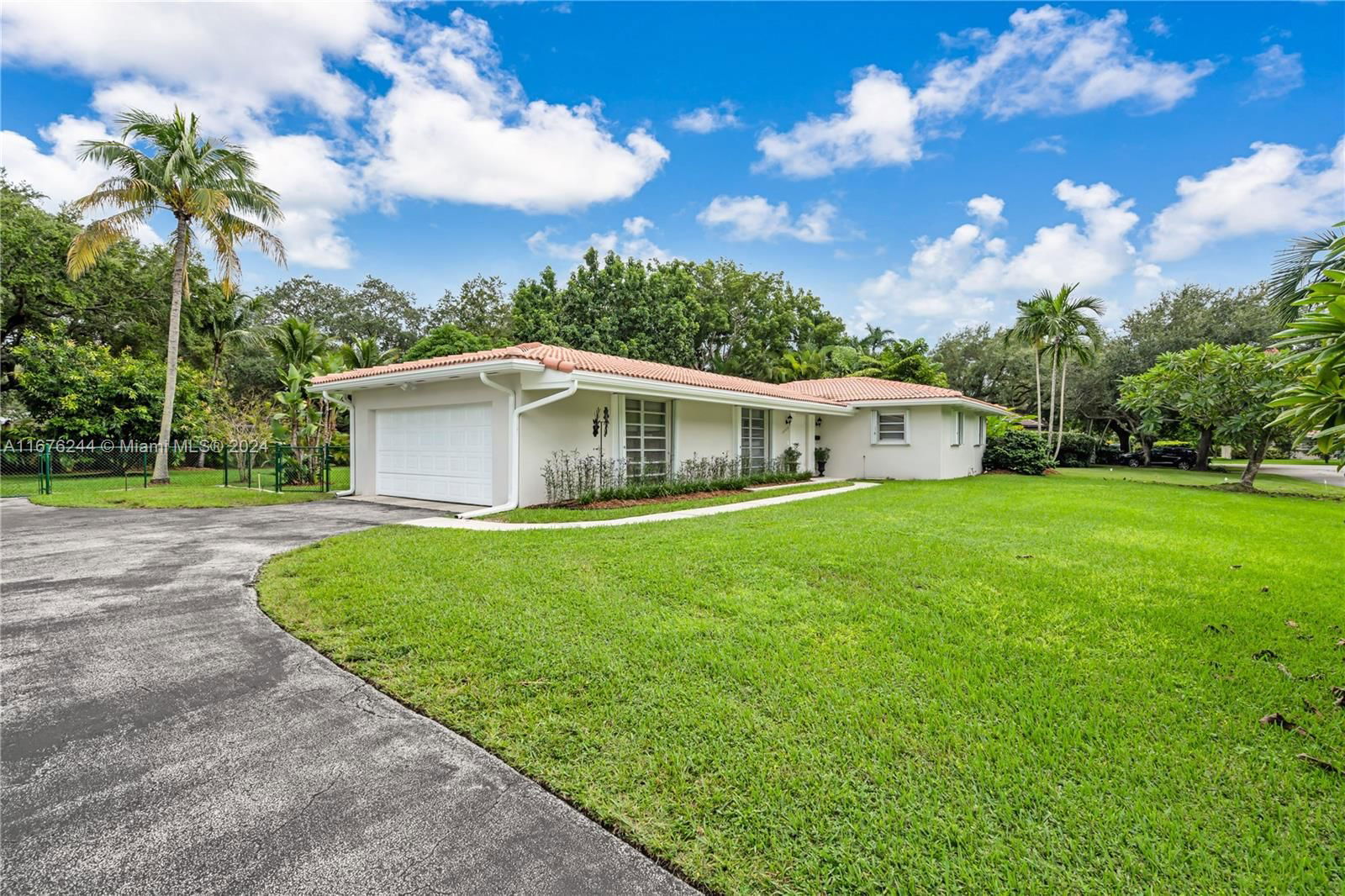 Real estate property located at 16425 75th Ave, Miami-Dade, OLD CUTLER SOUTH SEC 2, Palmetto Bay, FL