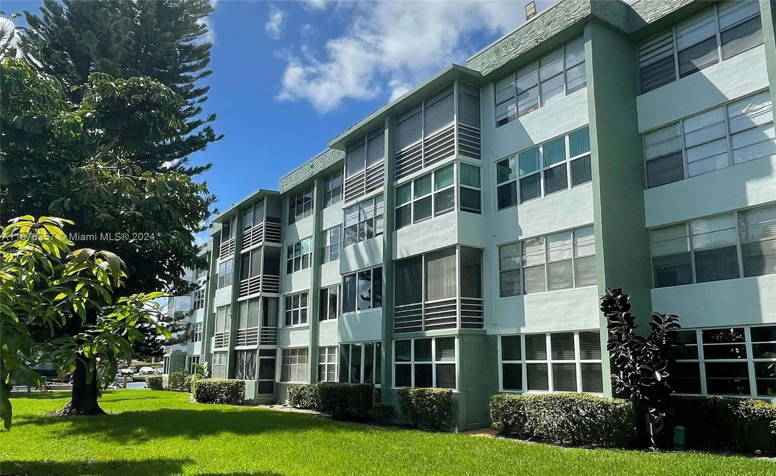 Real estate property located at 2751 Taft St #405, Broward, WATERGATE CONDOMINIUM NO, Hollywood, FL