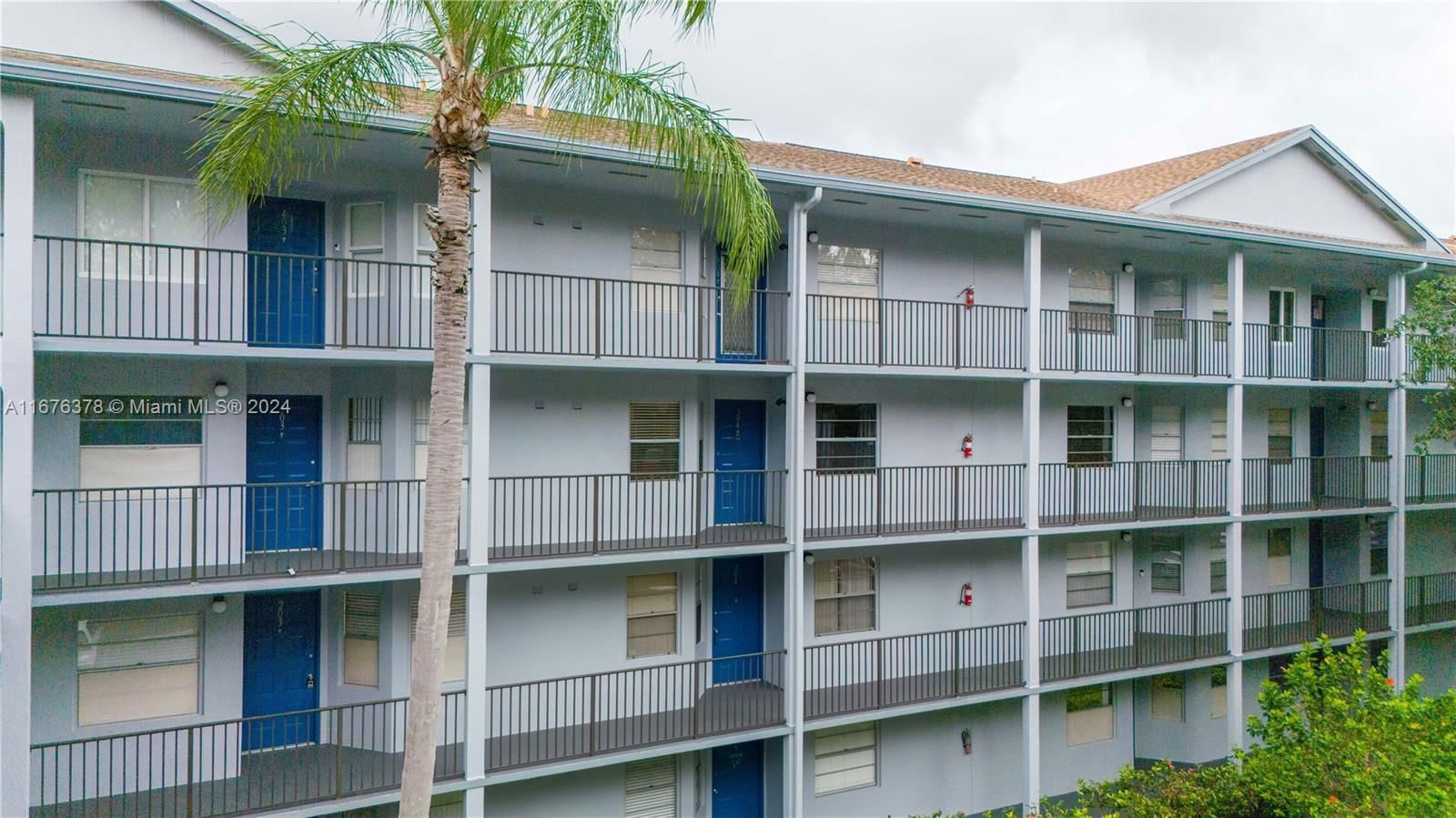 Real estate property located at 650 124th Ter #204P, Broward, Buckingham East At Centur, Pembroke Pines, FL