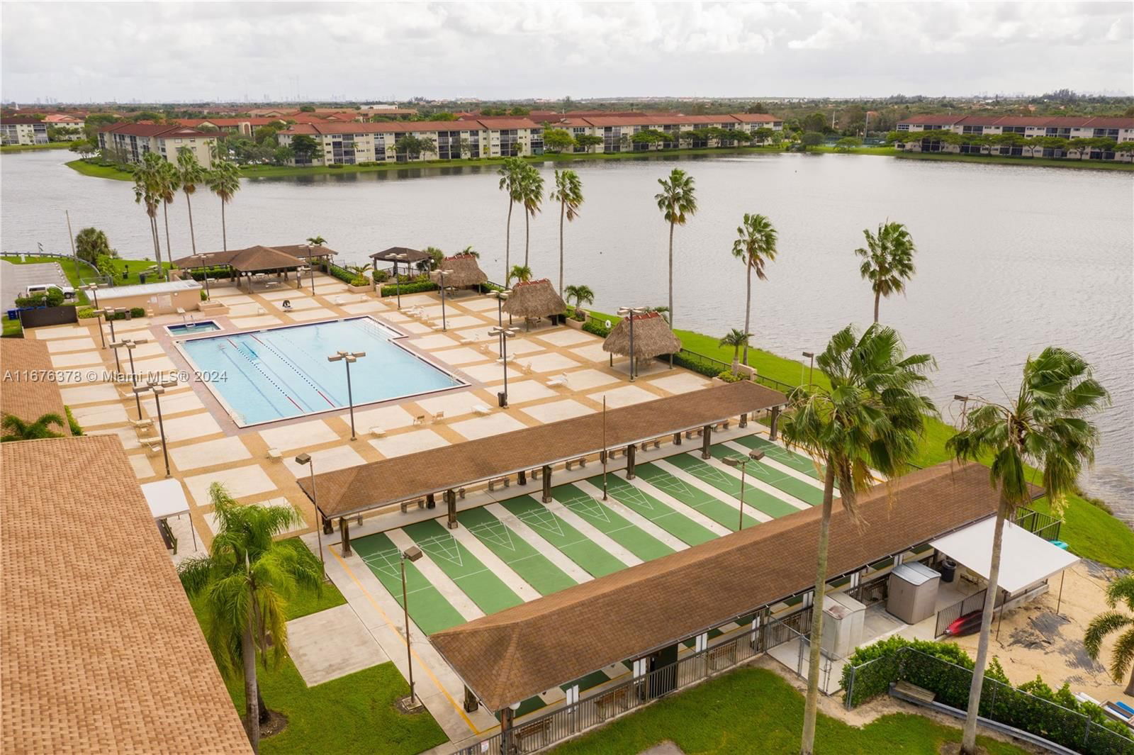 Real estate property located at 650 124th Ter #204P, Broward, Buckingham East At Centur, Pembroke Pines, FL