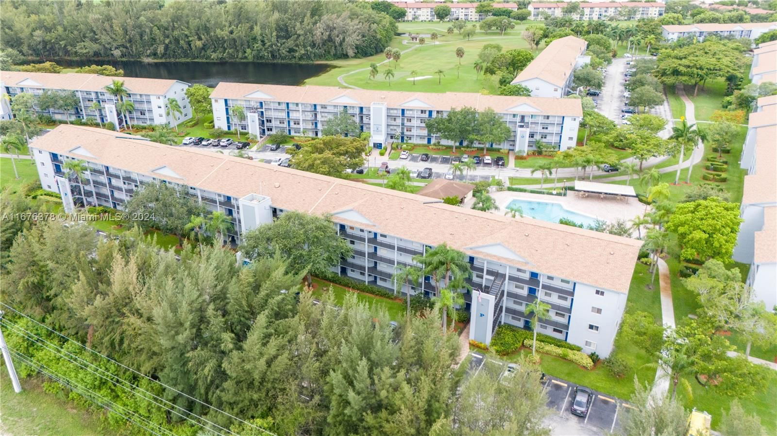 Real estate property located at 650 124th Ter #204P, Broward, Buckingham East At Centur, Pembroke Pines, FL