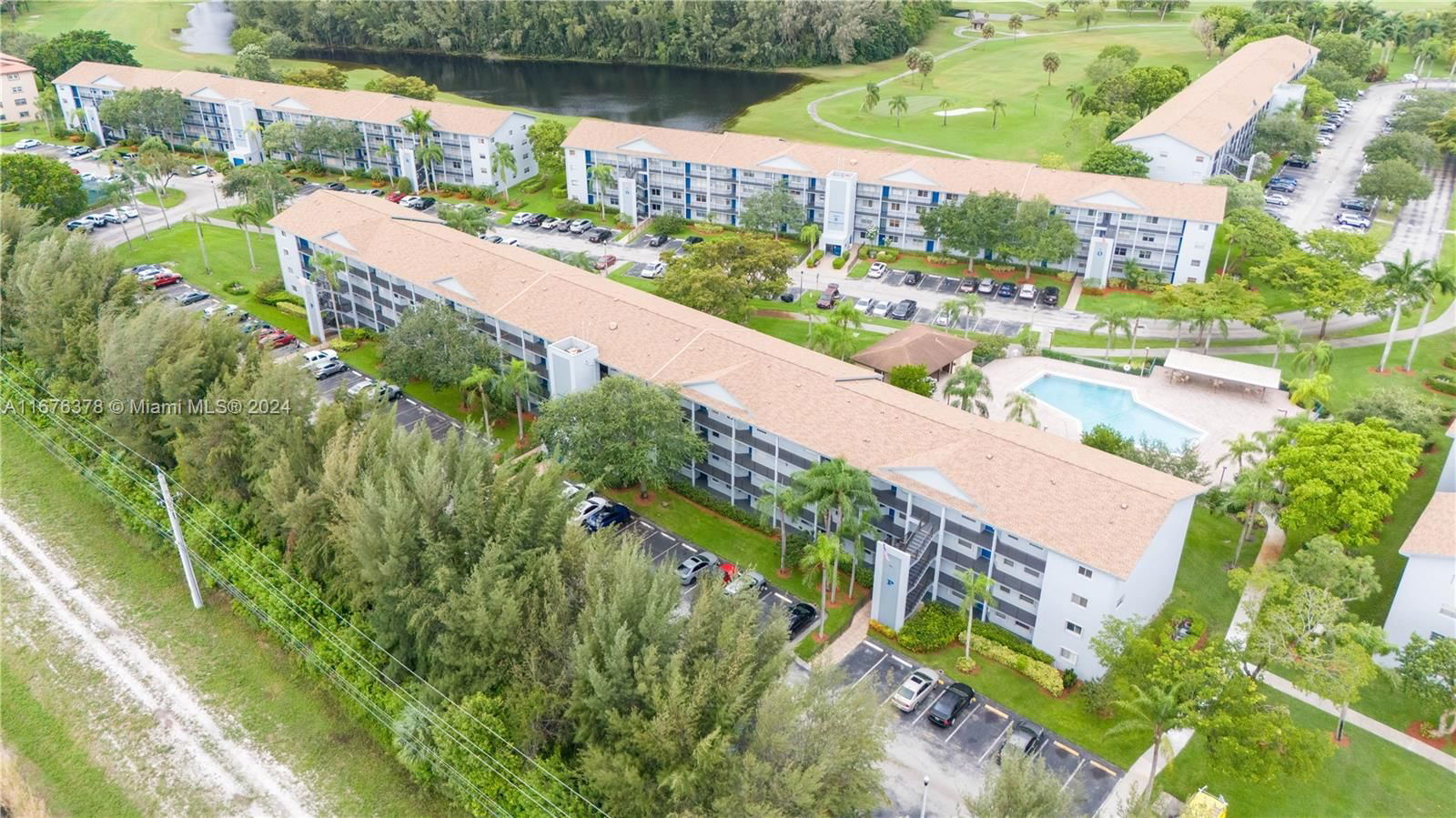 Real estate property located at 650 124th Ter #204P, Broward, Buckingham East At Centur, Pembroke Pines, FL