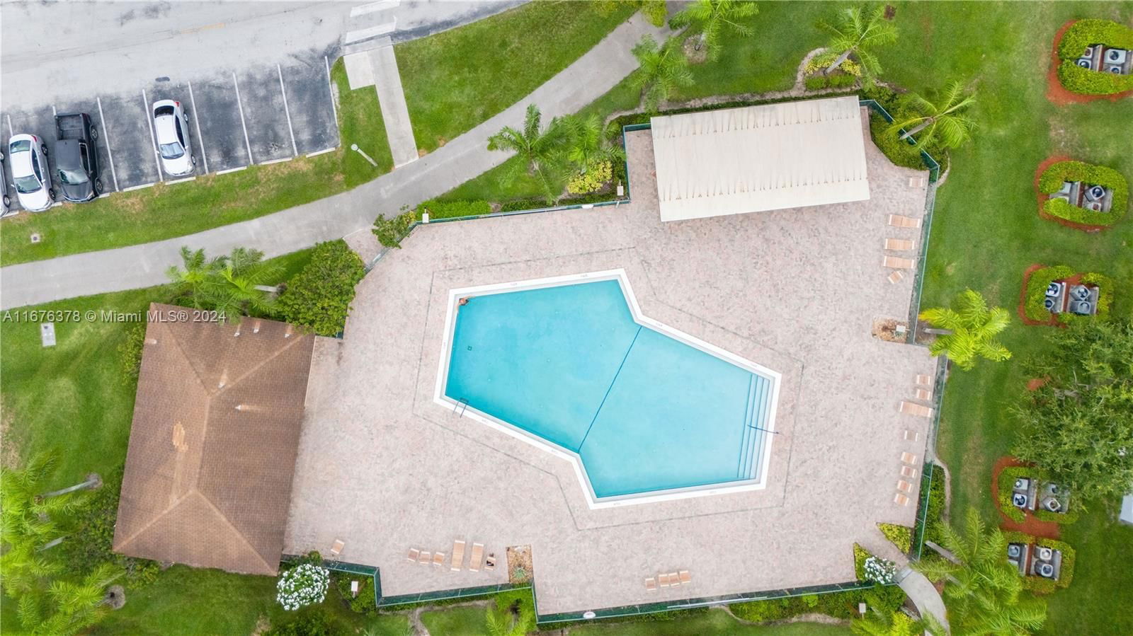 Real estate property located at 650 124th Ter #204P, Broward, Buckingham East At Centur, Pembroke Pines, FL