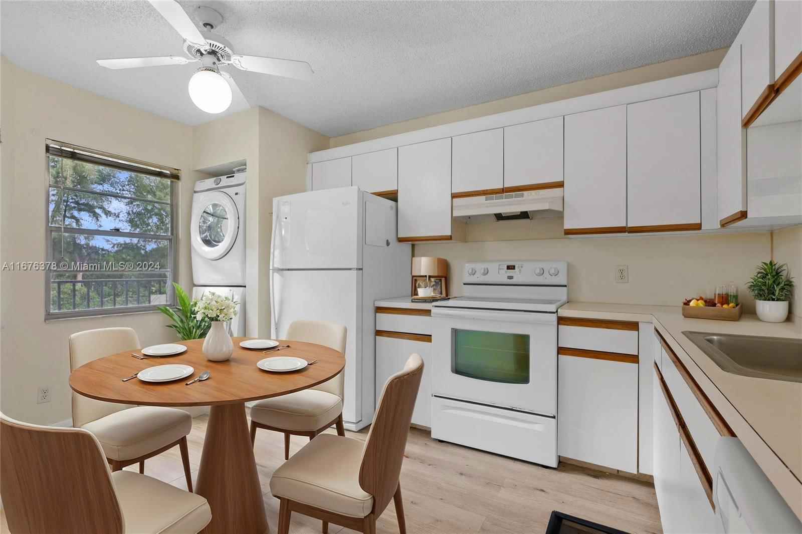 Real estate property located at 650 124th Ter #204P, Broward, Buckingham East At Centur, Pembroke Pines, FL