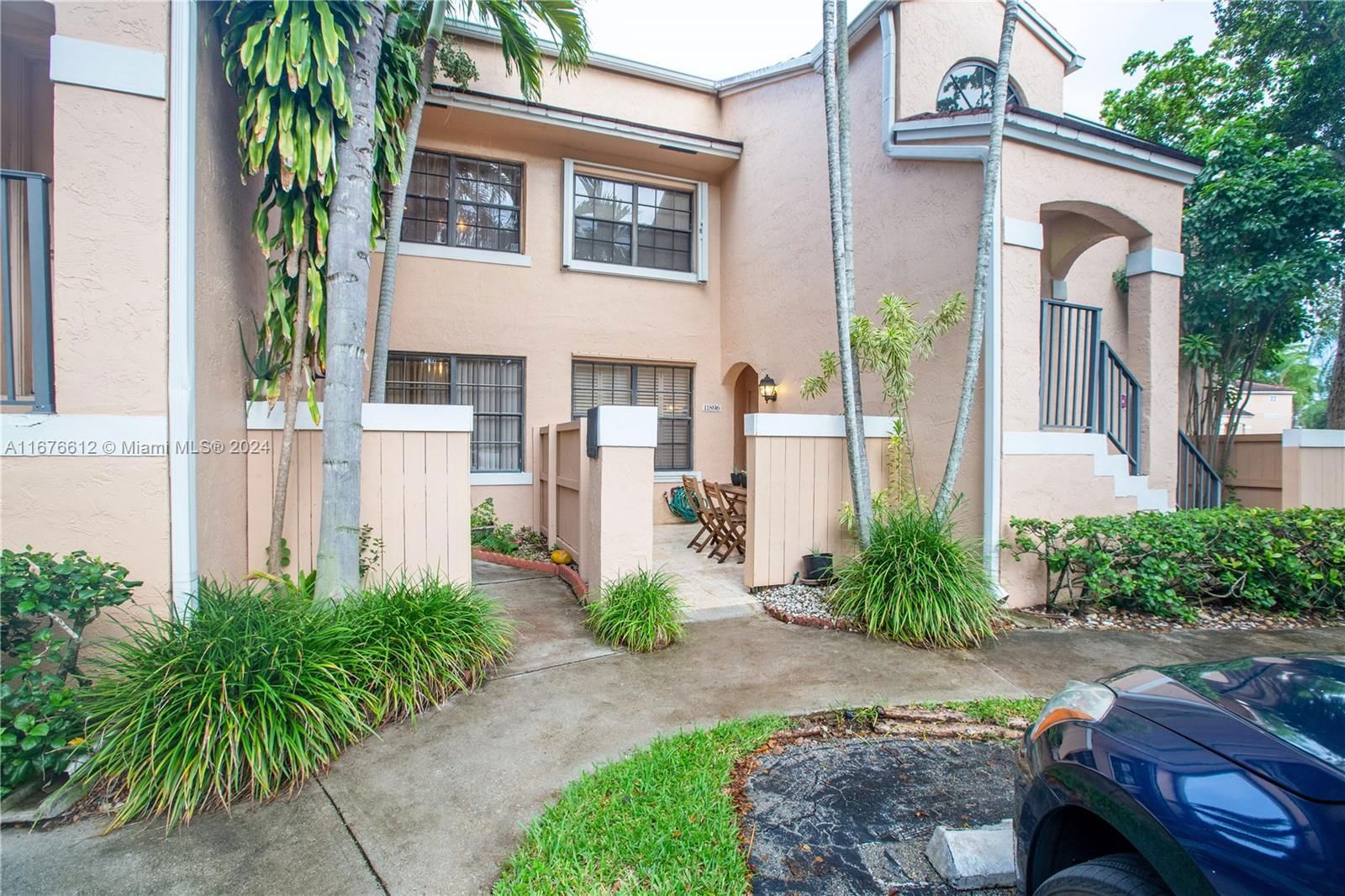 Real estate property located at 11896 11th St #11896, Broward, PIERPOINTE FIVE CONDO III, Pembroke Pines, FL