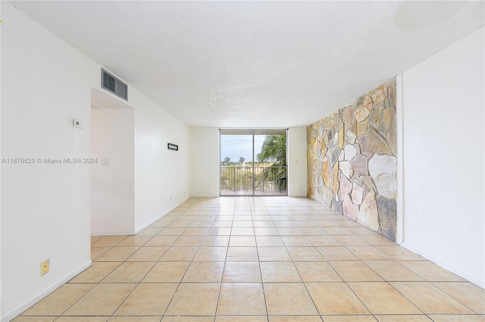 Real estate property located at 8411 8th St #405, Miami-Dade, SUMMIT CHASE CONDO, Miami, FL