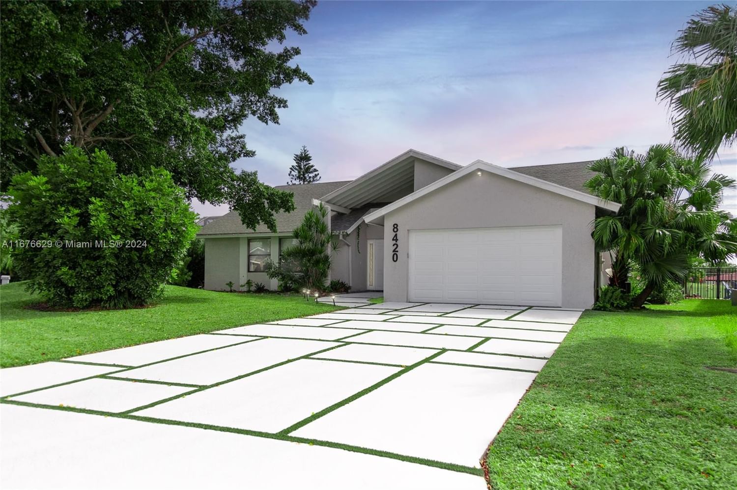 Real estate property located at 8420 85th Ave, Broward, WOODMONT TRACT 47, Fort Lauderdale, FL