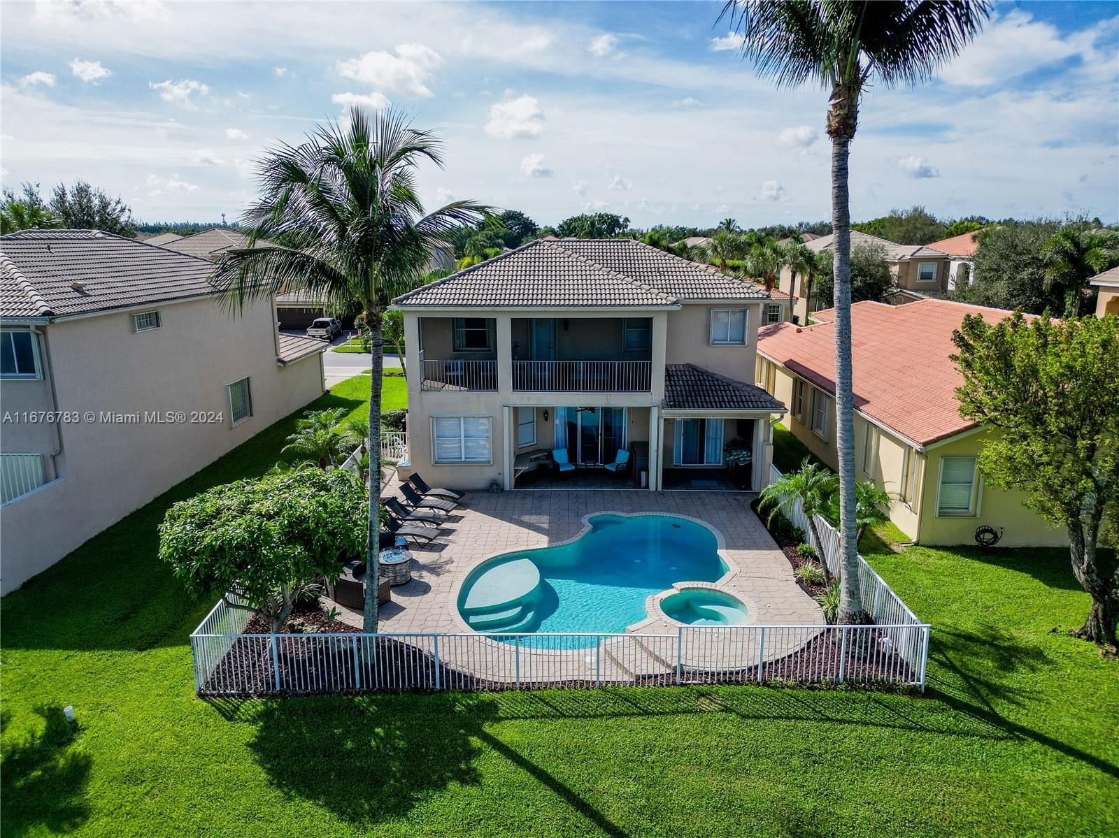 Real estate property located at 8343 Genova Way, Palm Beach, VILLAGES OF WINDSOR 3, Lake Worth, FL