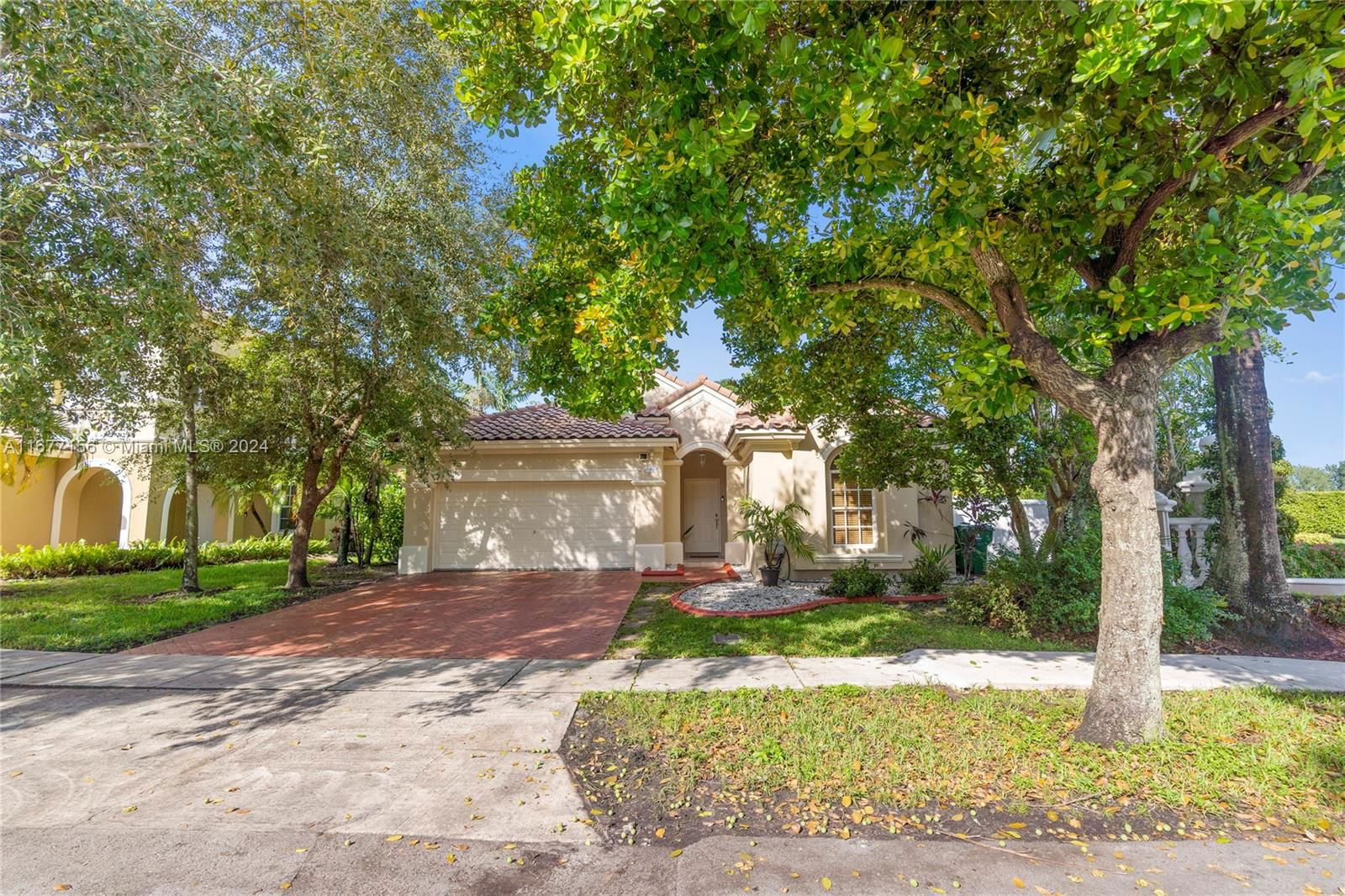 Real estate property located at 4900 134th Ave, Broward, SOMERSET COUNTRY CLUB, Miramar, FL