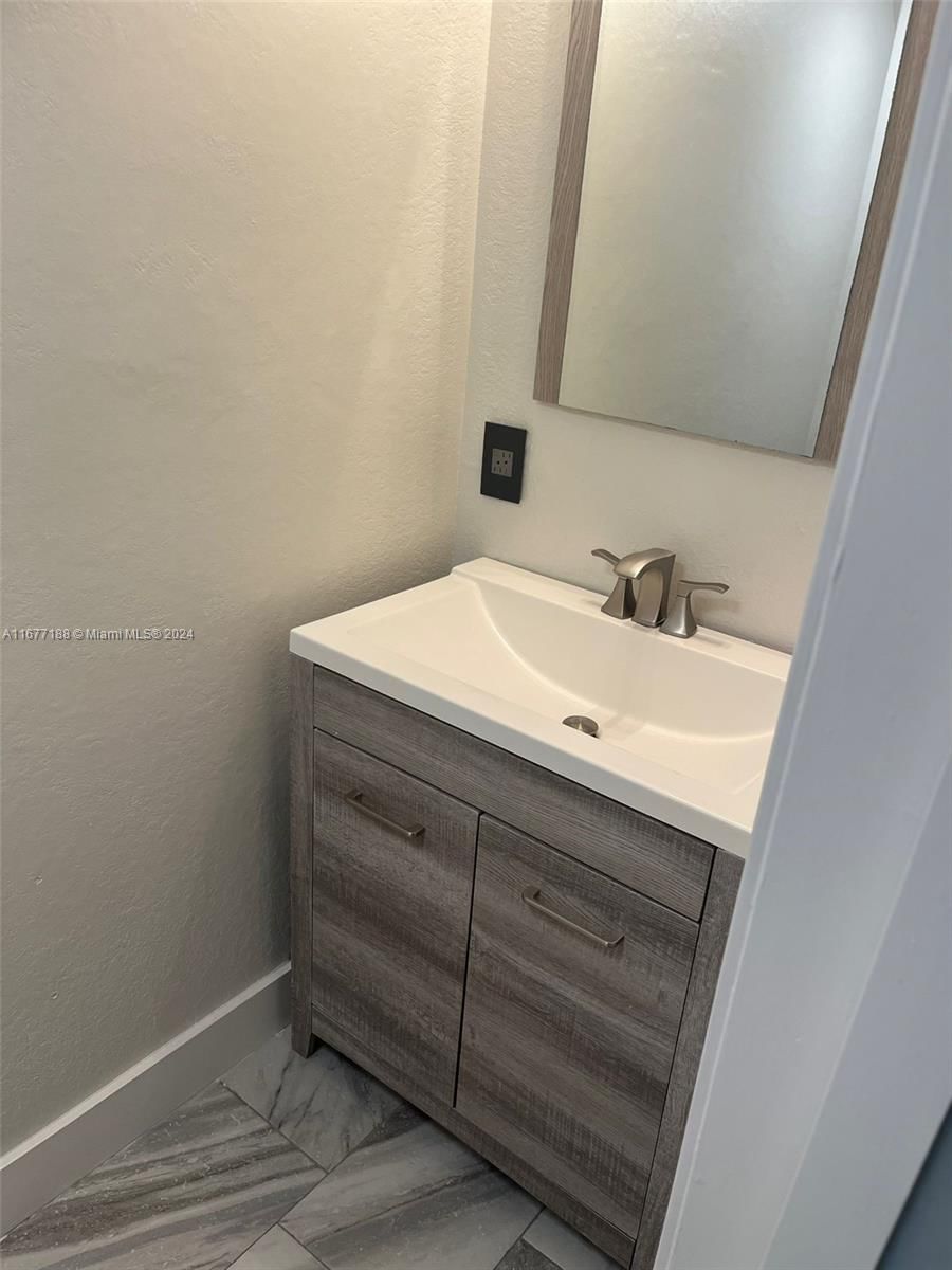 Real estate property located at 17345 7th Ave #805 ( 105 ), Miami-dade, Solabella Condo, Miami Gardens, FL