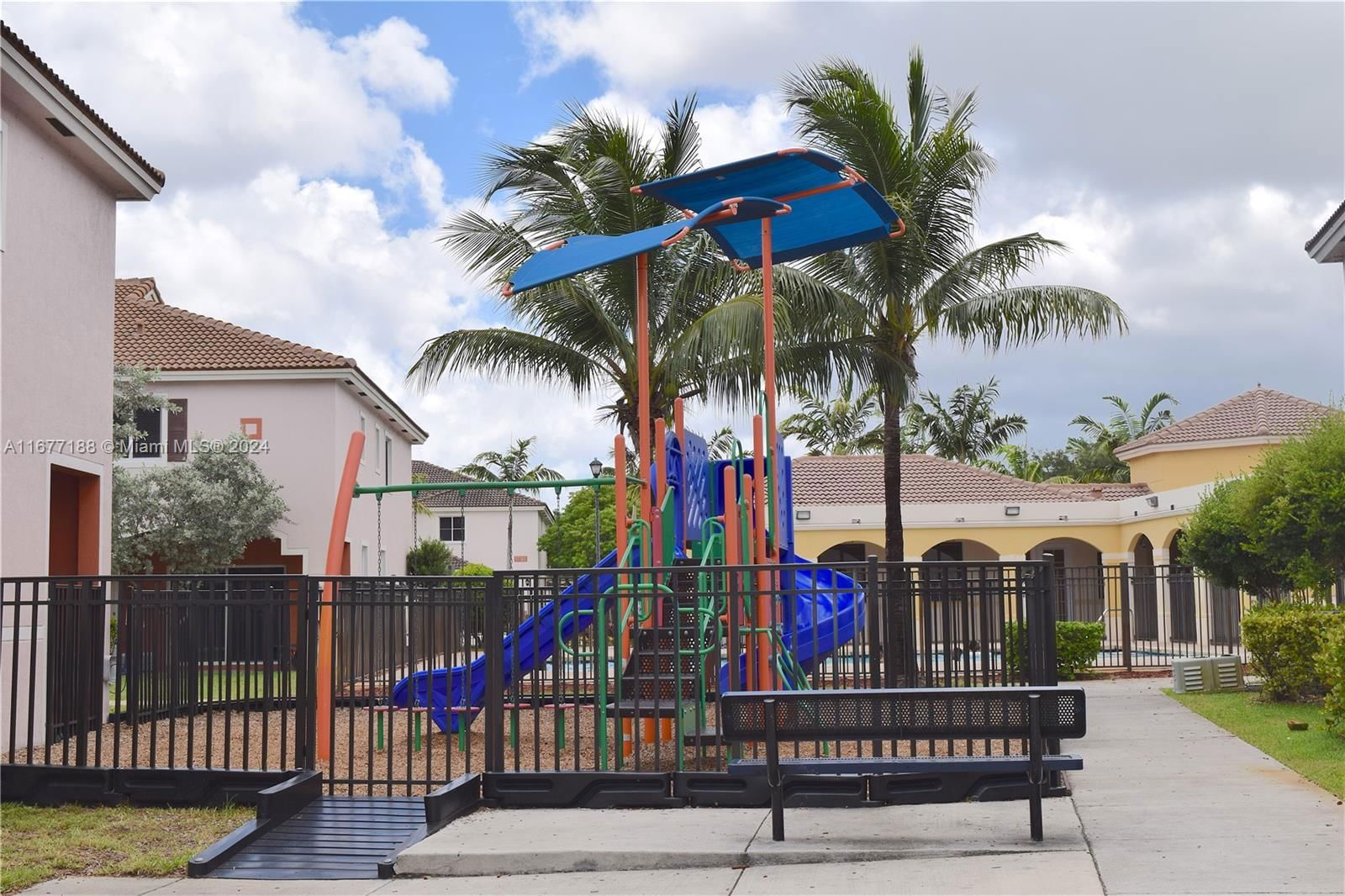 Real estate property located at 17345 7th Ave #805 ( 105 ), Miami-dade, Solabella Condo, Miami Gardens, FL