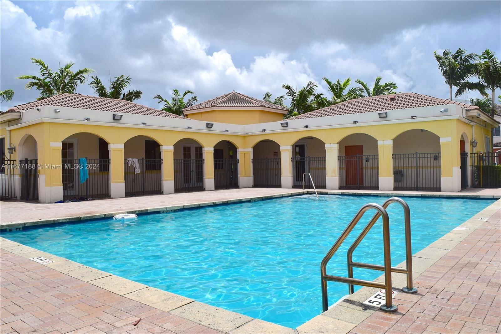 Real estate property located at 17345 7th Ave #805 ( 105 ), Miami-dade, Solabella Condo, Miami Gardens, FL