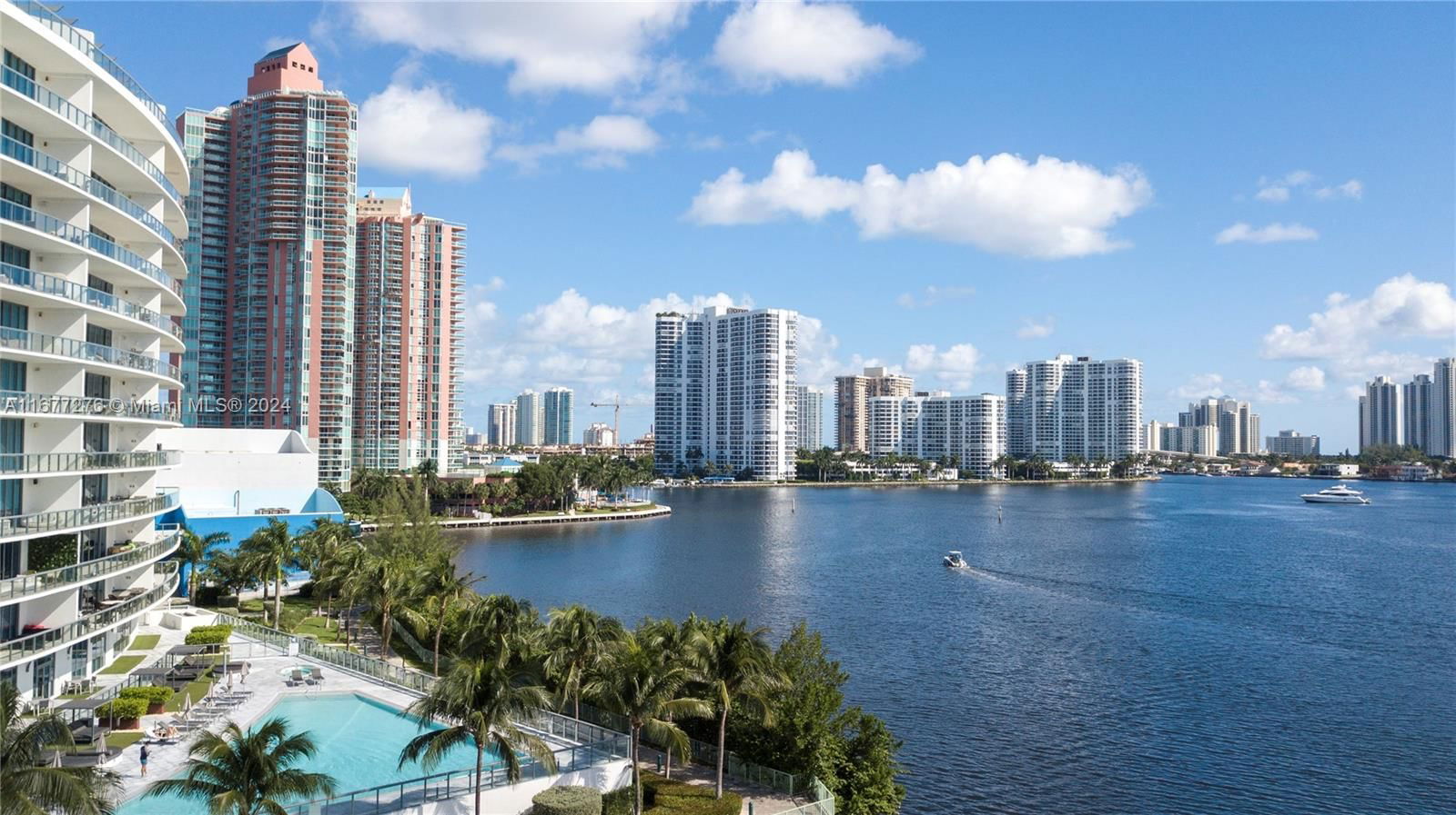 Real estate property located at 3300 188th St #915, Miami-Dade, ECHO CONDO, Aventura, FL