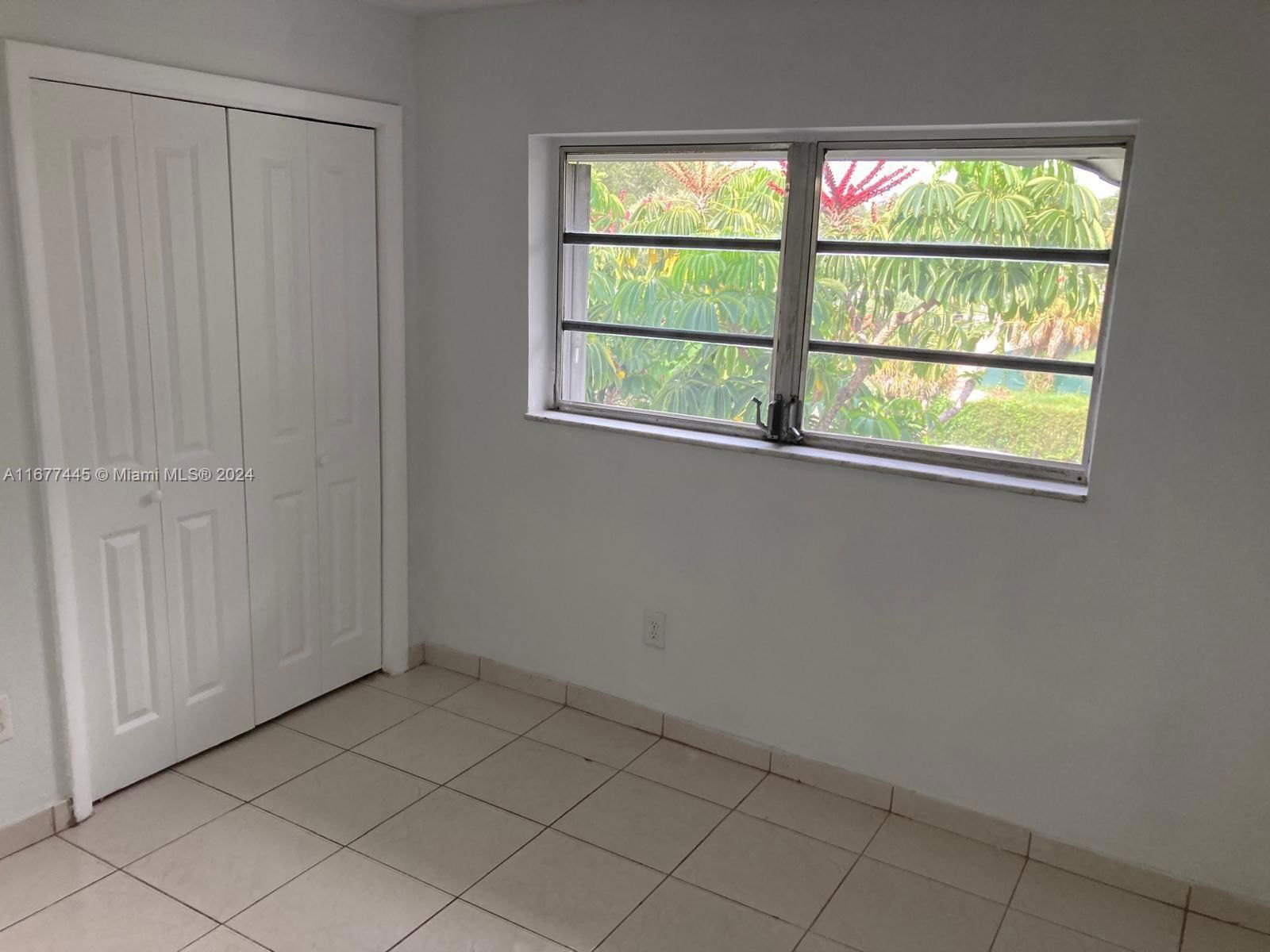 Real estate property located at 15225 6th Ave B312, Miami-dade, Ola Condo, Miami, FL