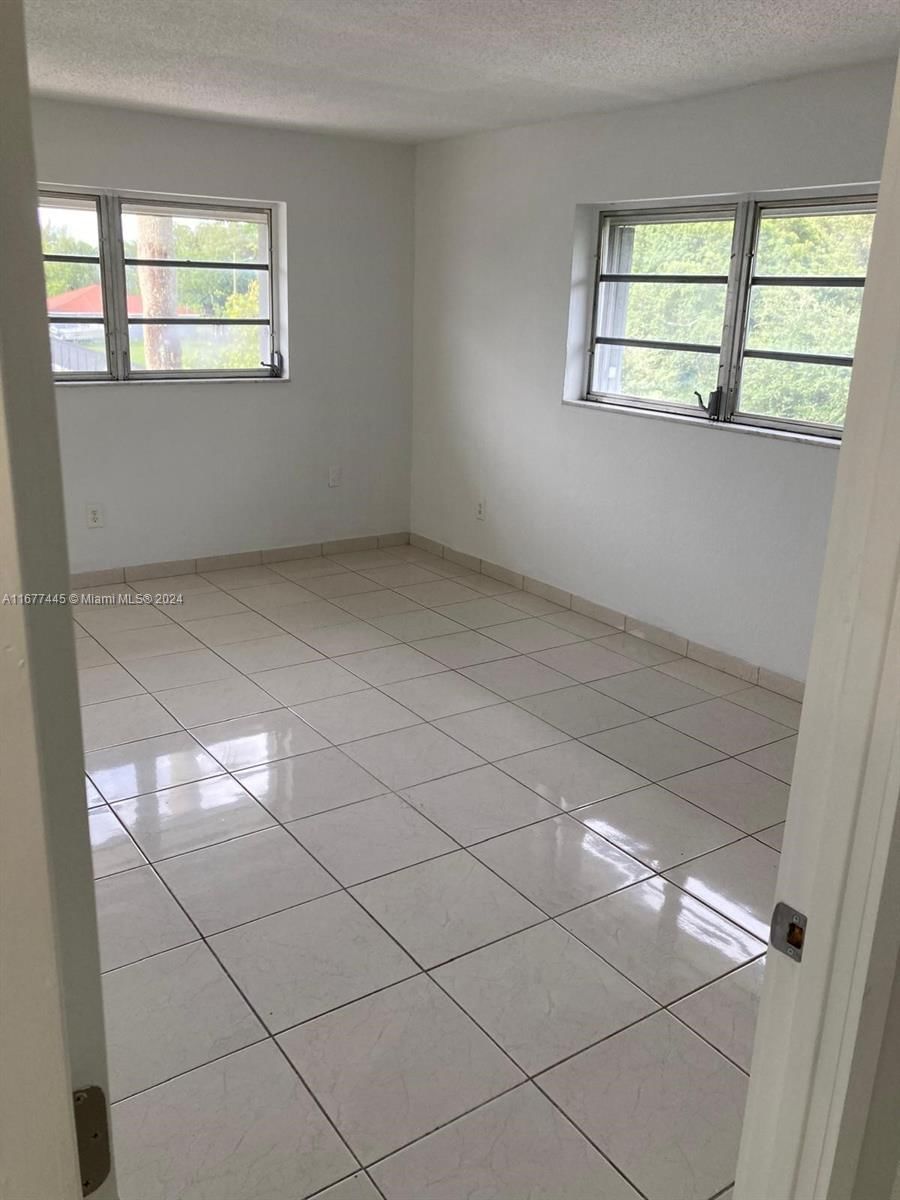 Real estate property located at 15225 6th Ave B312, Miami-dade, Ola Condo, Miami, FL